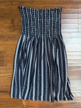 Mandee Black and White Patterned Strapless Mini Dress